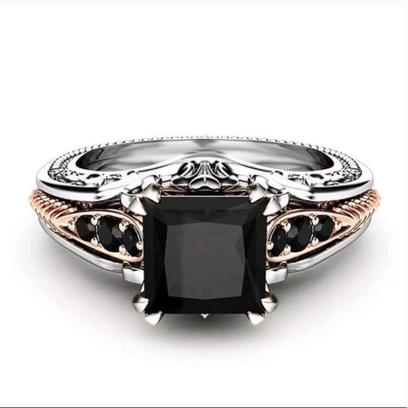 WOMENS 925 SILVER  BLACK SAPPHIRE RING - Picture 2 of 5